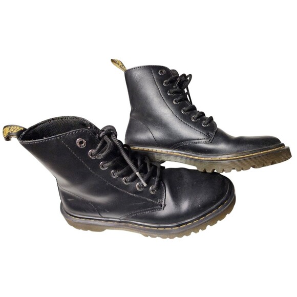 Doc Martens Luana Black Leather 7 Eye Size 8 EU 39 - Picture 1 of 6
